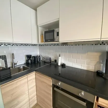 Apartment As24003-studio A 200m Plage-parking Prive *
